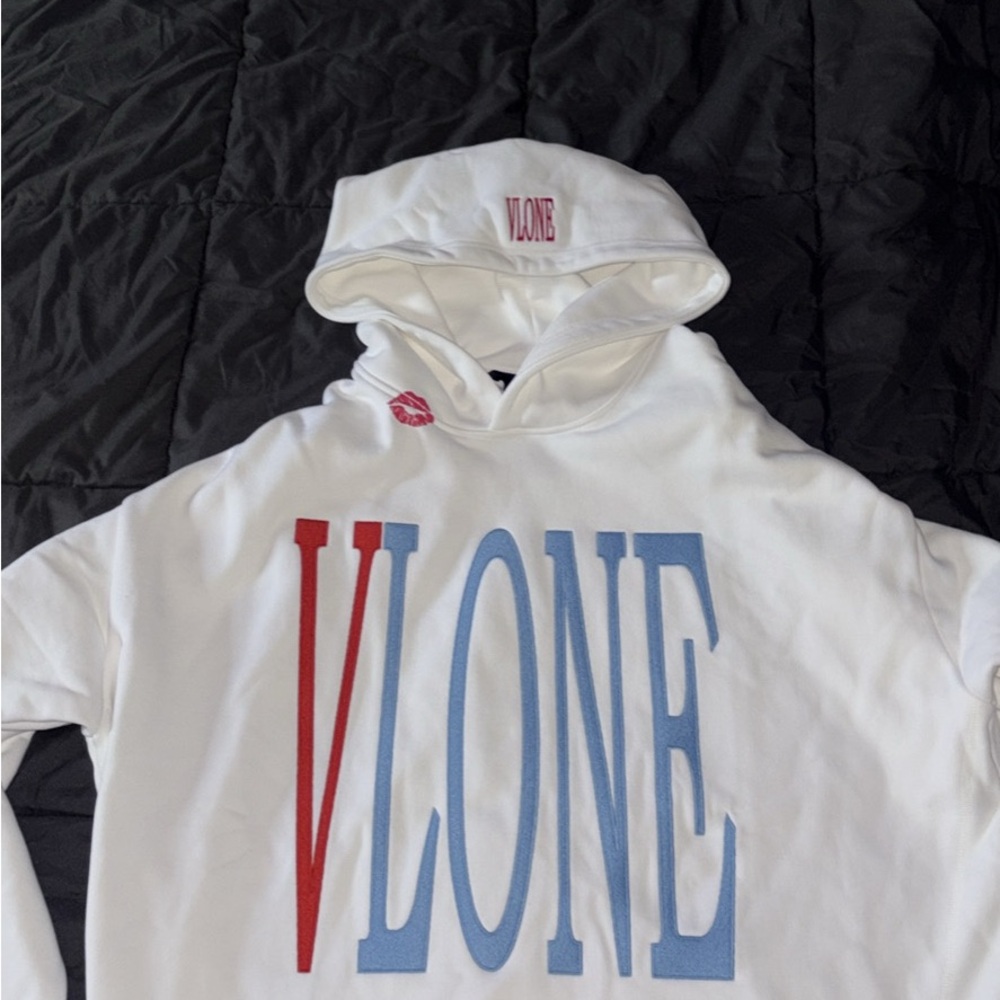 VLONE Red Lipstick OG Embroidered Hoodie XL
